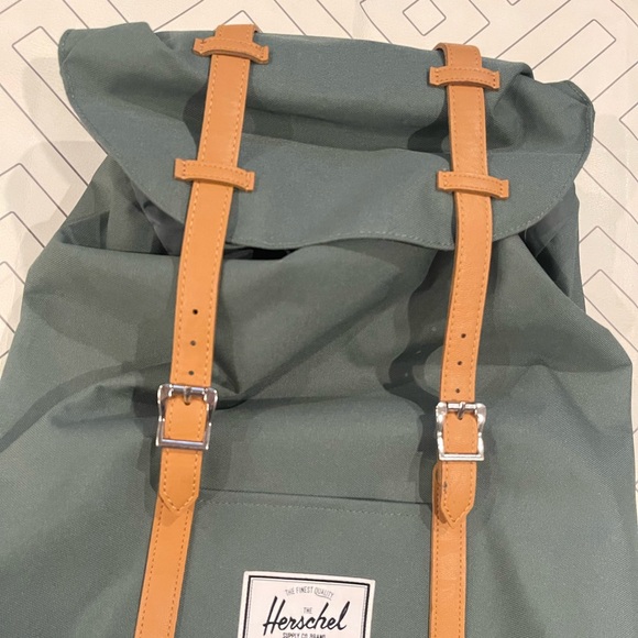 Herschel Retreat Computer Backpack - Picture 5 of 14